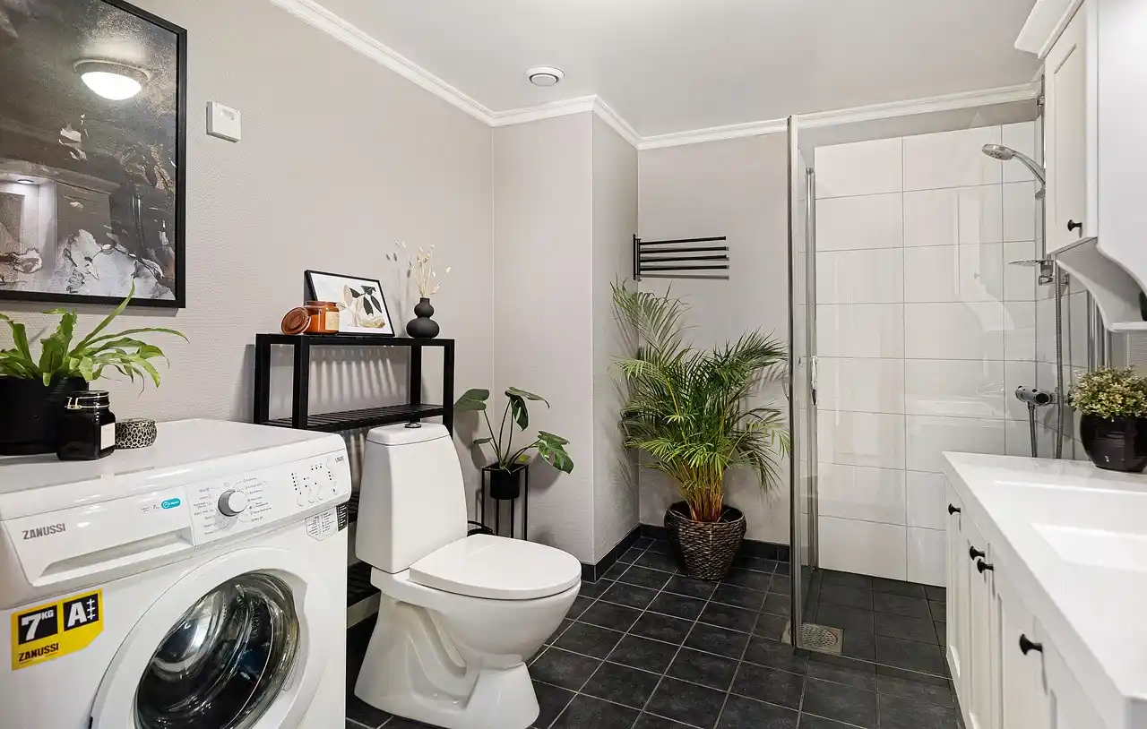 NexRemodel: Virginia home window pane replacement - sliding window for home - spray on window tint for home